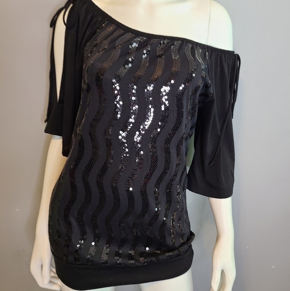 NEW! Maurices Sequined Cold Shoulder Top - Picture 4 of 8
